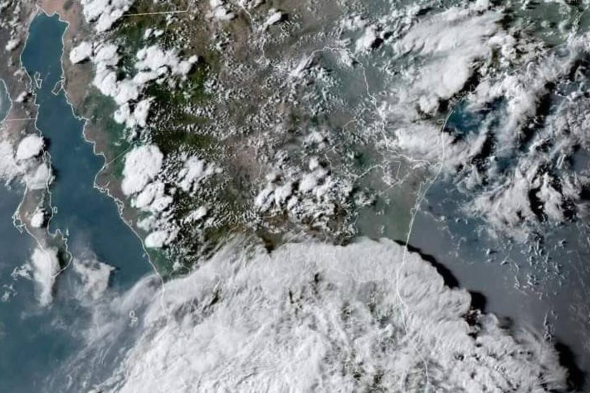 "Nora" se degrada a tormenta tropical en las costas de Mazatlán, Sinaloa