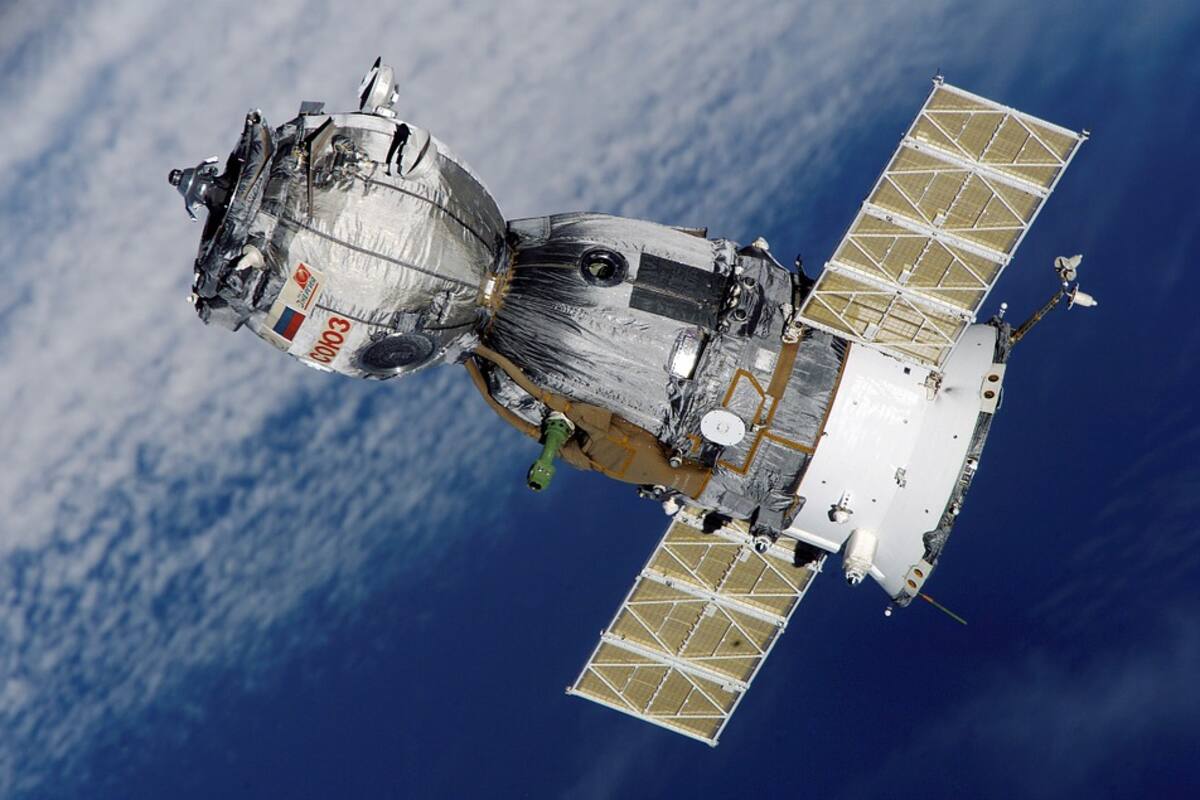 Francia quiere armar satélites con láser para 2030