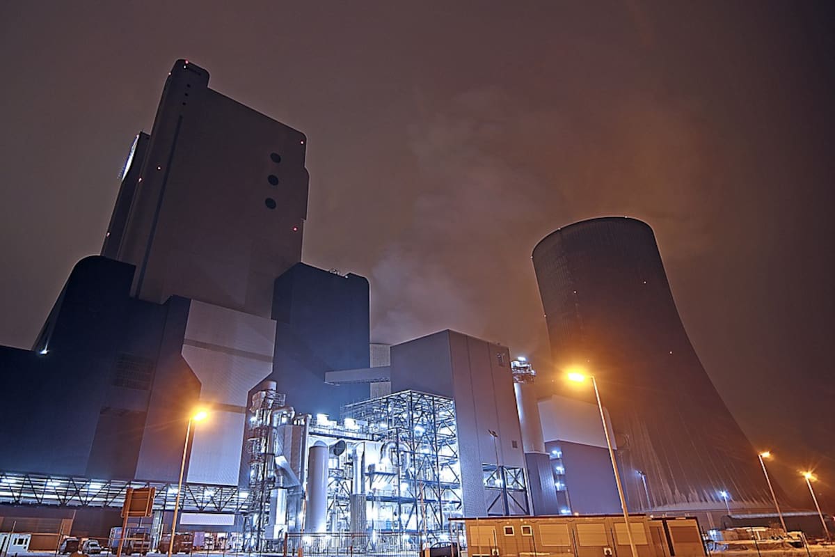 Irán viola acuerdo nuclear y eleva tensión con EU