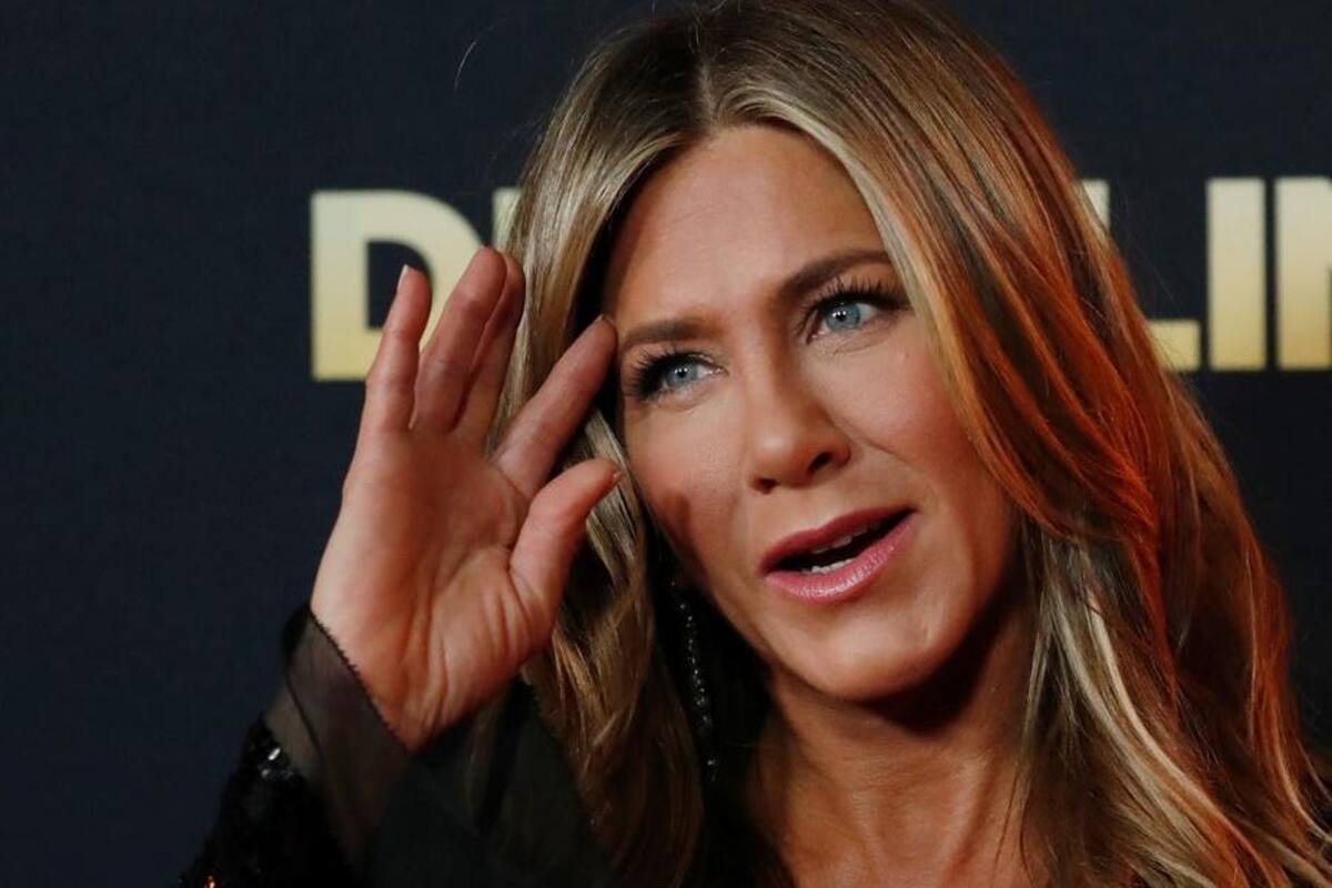 Jennifer Aniston comparte foto y confiesa: “Amo a este hombre”