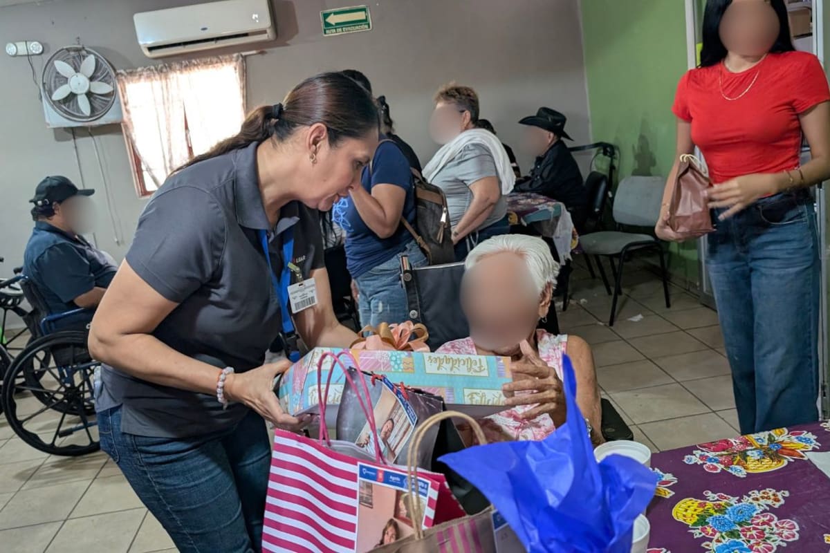 ¡Adopta un abuelo! Contribuye al festejo del Día del Adulto Mayor en Villa Paraíso este 28 de agosto