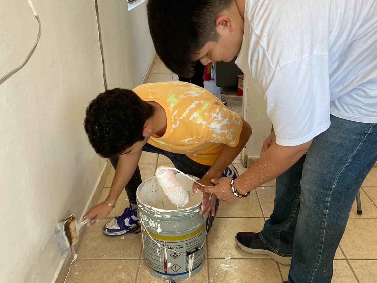 Le entran a la rehabilitación de Centro de Salud de Hornos