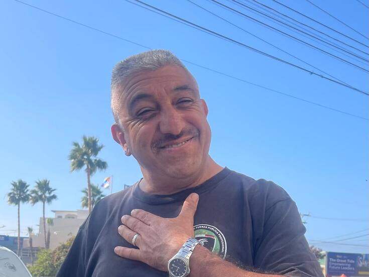 Vivirá policía Israel Gallo Navidad sin sueldo en Rosarito