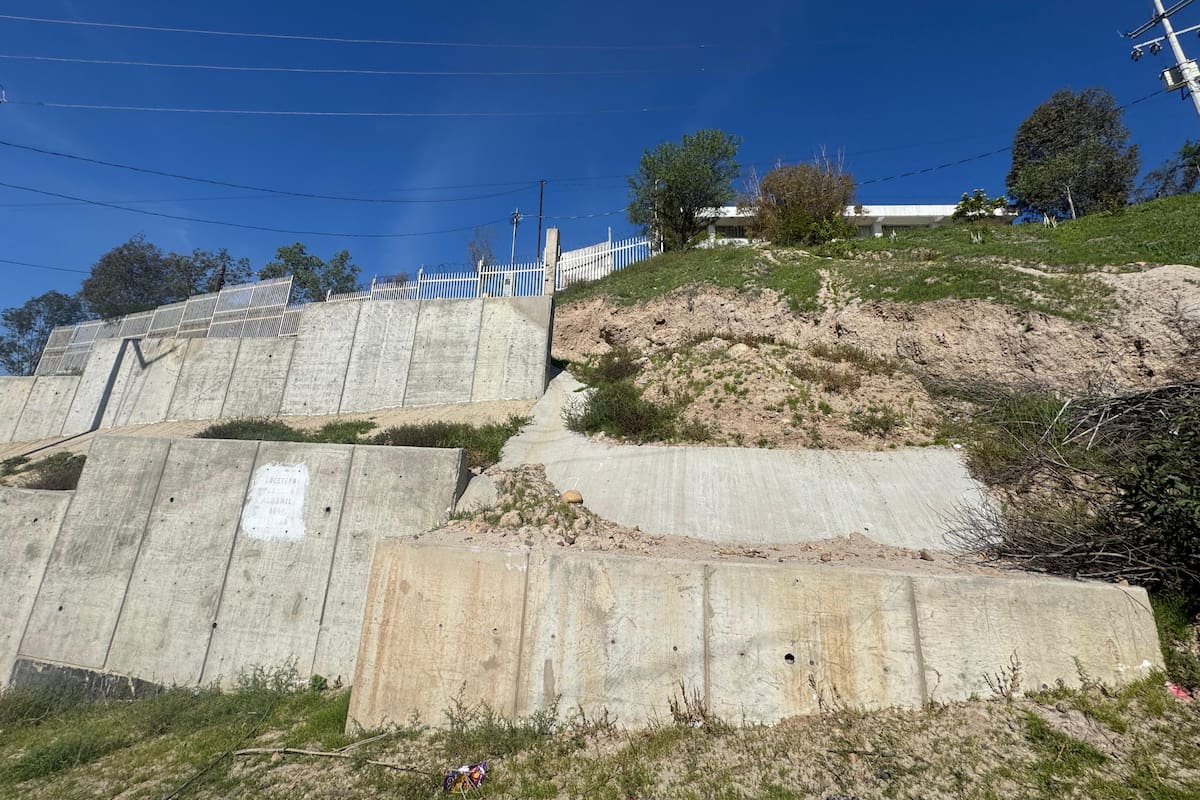 Temen que cerro colapse sobre estudiantes de la Secundaria General 51