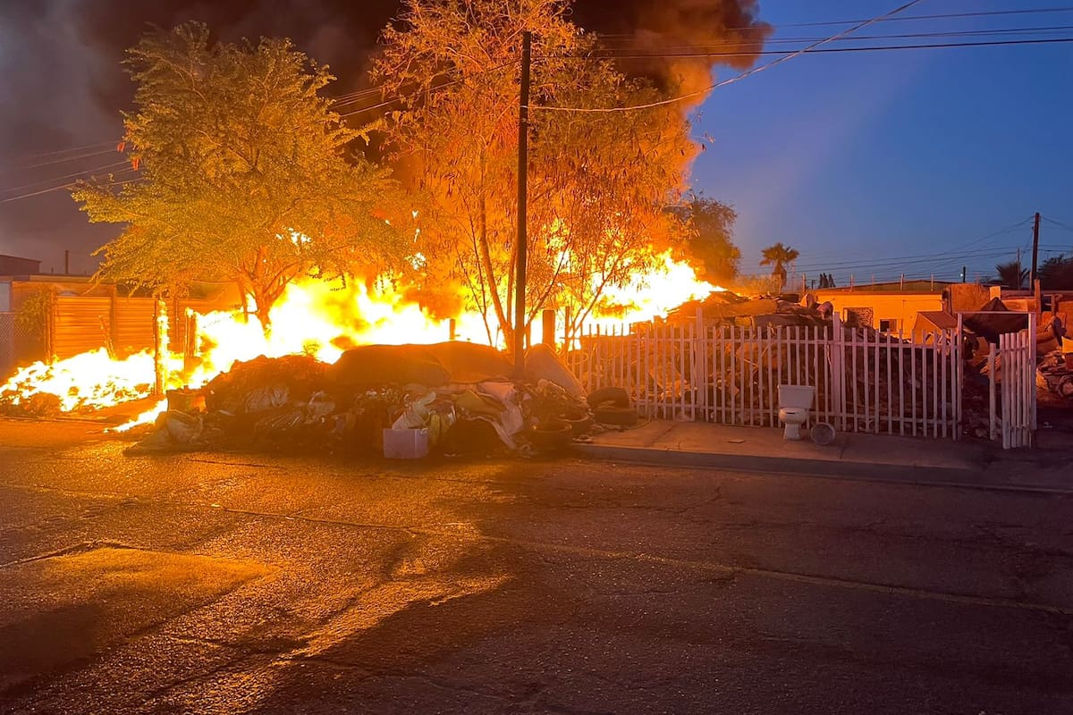 Arde una casa en la colonia 18 de Marzo