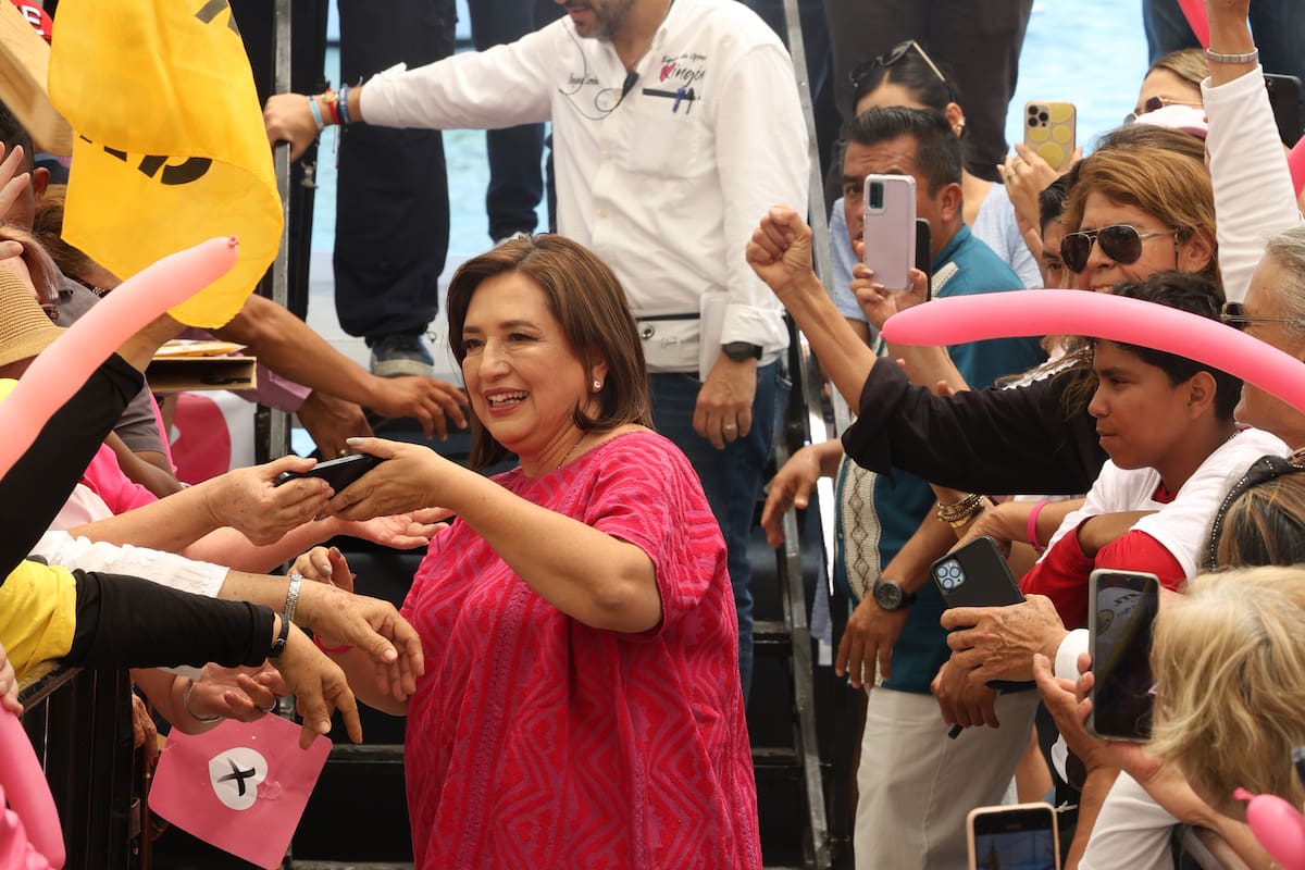 Xochitl Gálvez se reúne con simpatizantes en Guaymas y Cajeme