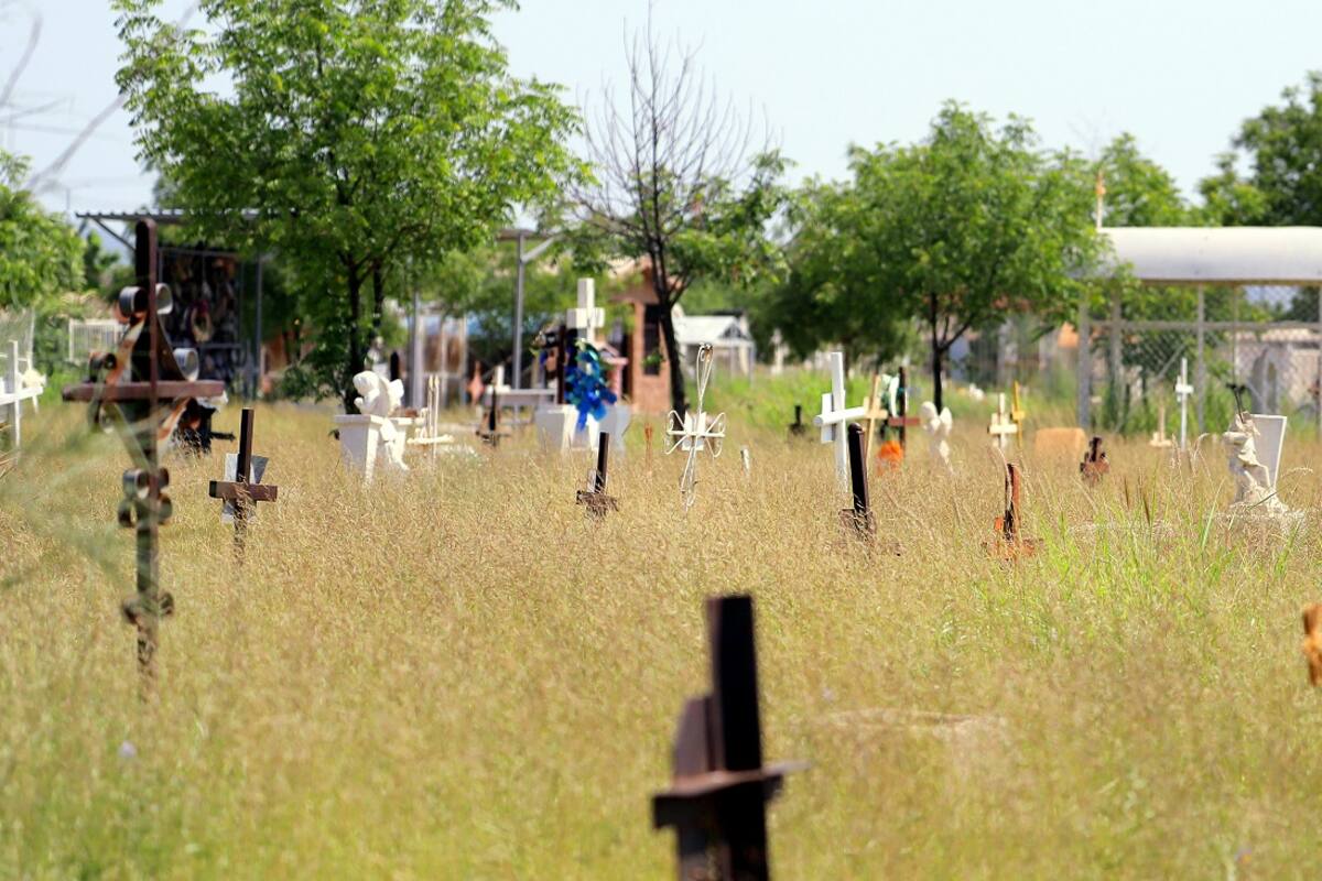 Proponen crear panteones forenses en municipios de Baja California