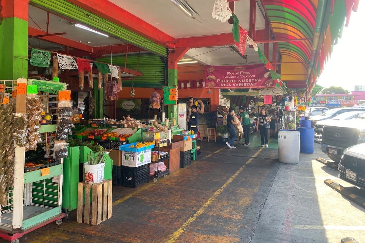 Mercado Hidalgo espera repunte de ventas por Halloween y Día de Muertos