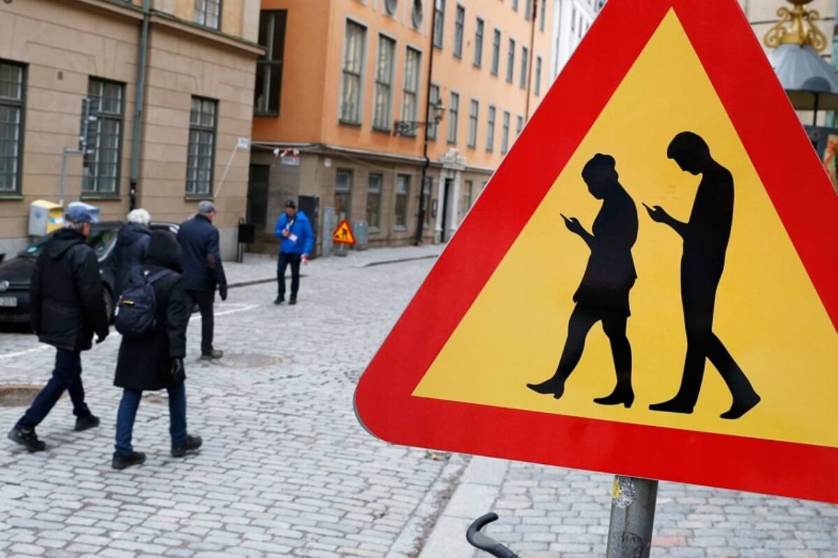 Confirman que el uso de smartphones aumentó los daños en el rostro