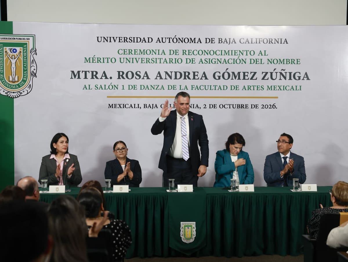 Bailarina, coreógrafa y docente, Rosa Andrea Gómez Zúñiga fue recordada durante el homenaje por su trabajo con generaciones de estudiantes y por su aportación al desarrollo de la danza en Baja California