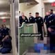 Mujer celebraba la victoria de los Knicks cuando la policía llegó a su casa y mató a su perro por error