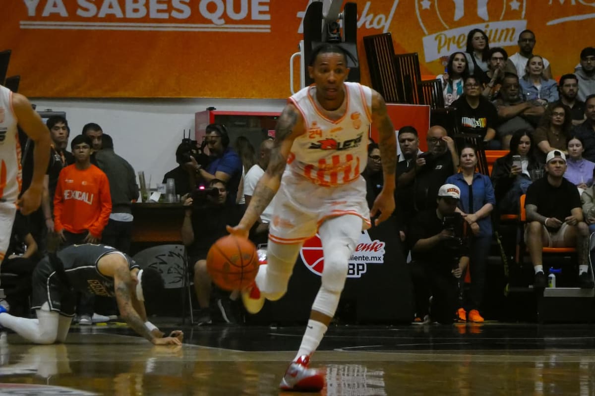 Soles de Mexicali venció 83-65 a Panteras de Aguascalientes en el Auditorio del Estado y tomó ventaja de 2-0 en la Final de Zona de la LNBP. Foto: Jesús Cota