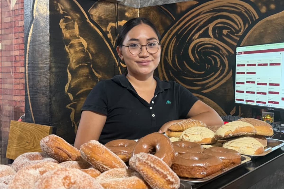 De una vitrina en la banqueta a fenómeno viral: así nació la panadería “Panamina” en Cajeme