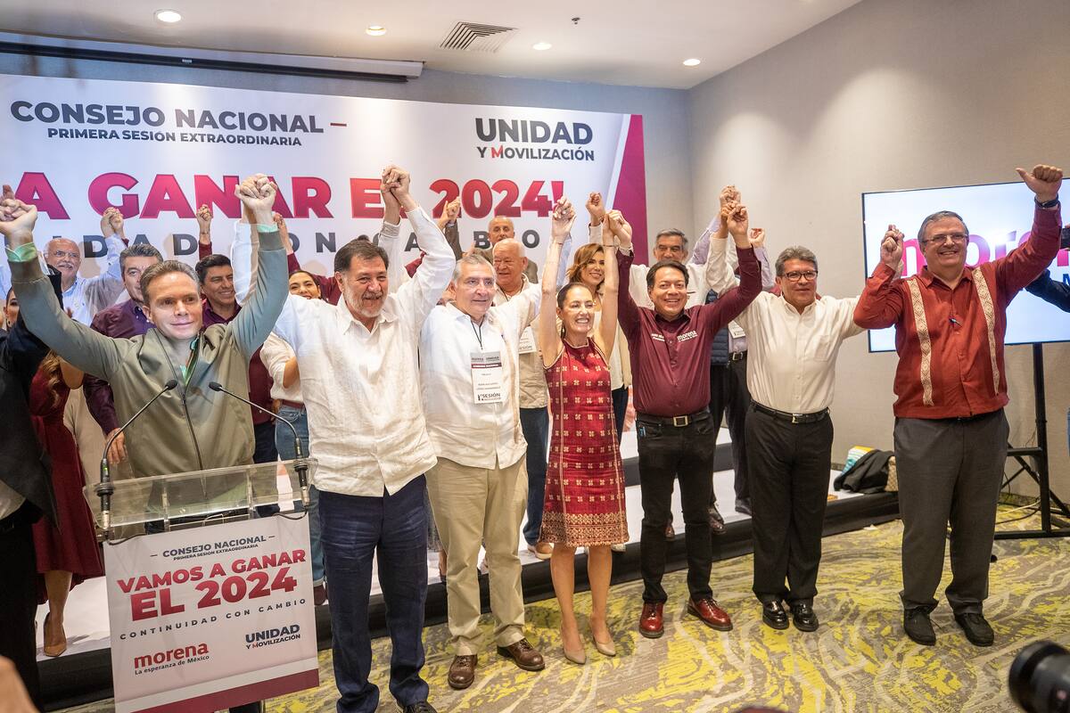 Investigan filtración de varios números de políticos en México
