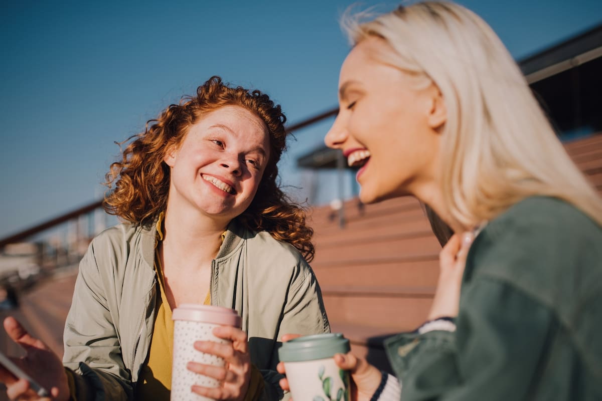 Señales 100% científicas de que alguien te quiere para algo más que una amistad