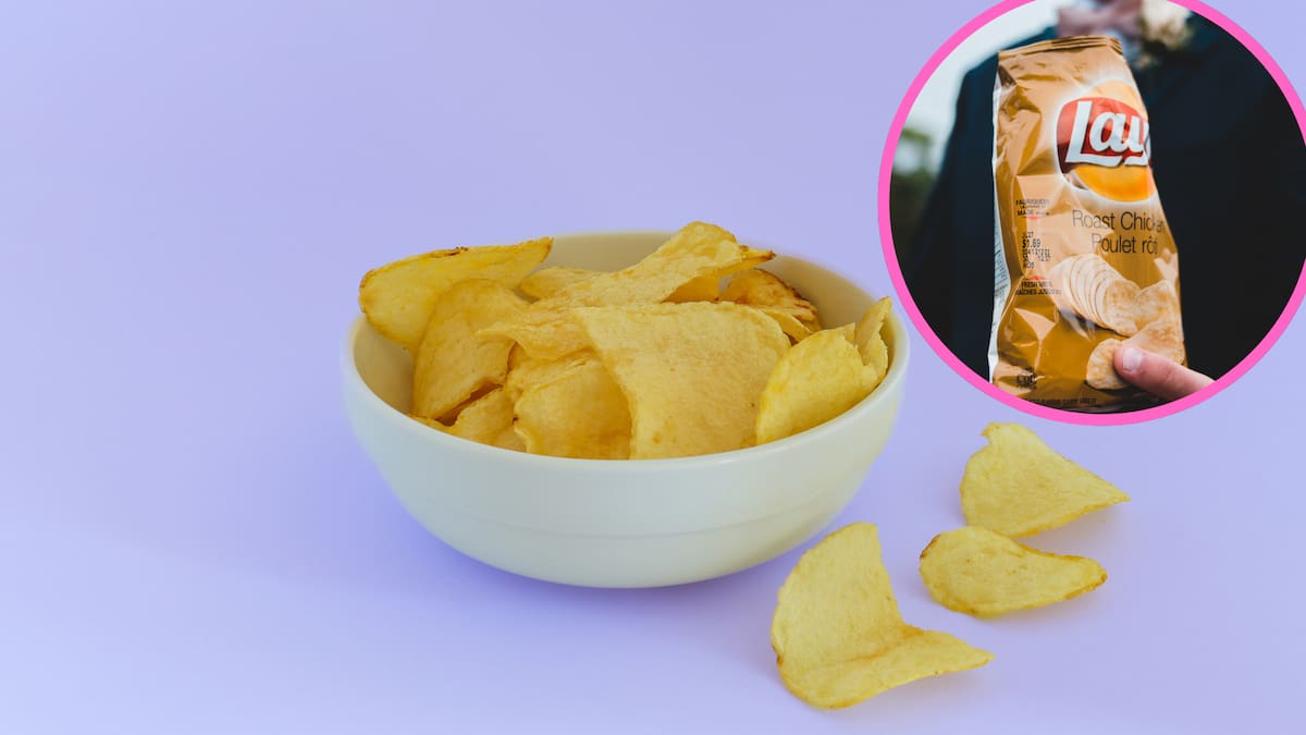 Abrir una bolsa de papas fritas y no poder dejar de comer no se debe a falta de voluntad.|Foto: Canva