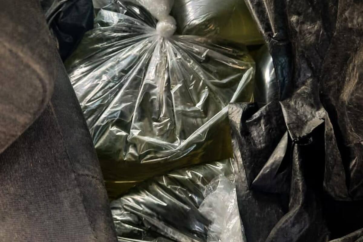 En Hidalgo, Guardia Nacional decomisó más de 700 litros de gasolina en "bolsas de plástico"