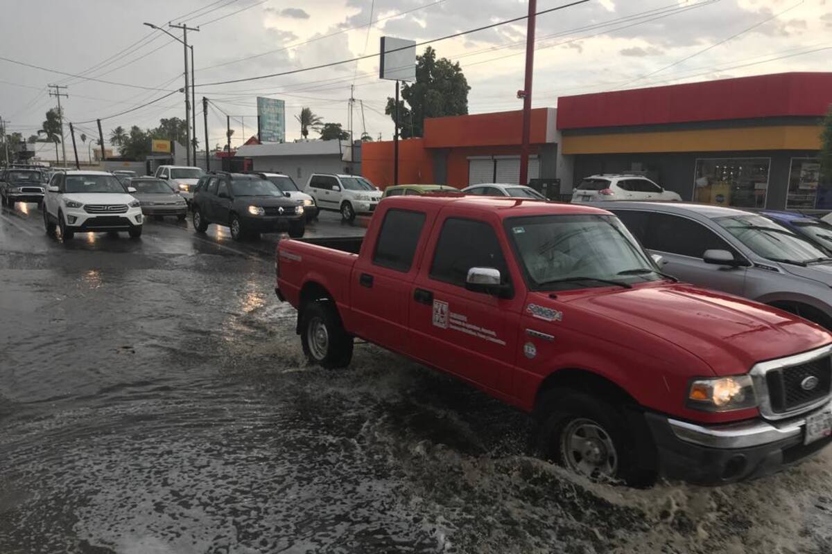 Cae primera lluvia de la temporada en Hermosillo