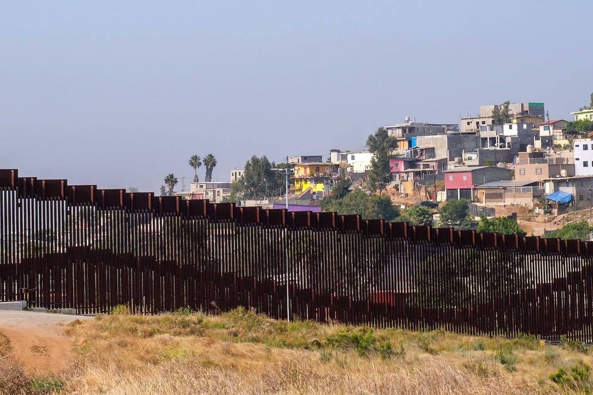 Buscan en BC a salvadoreños migrantes