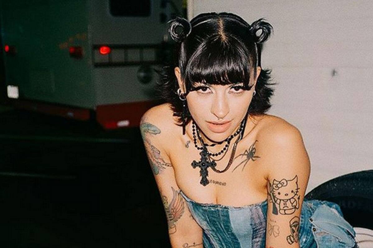 Cazzu lanza nuevo sencillo tras boda de Christian Nodal y Ángela Aguilar
