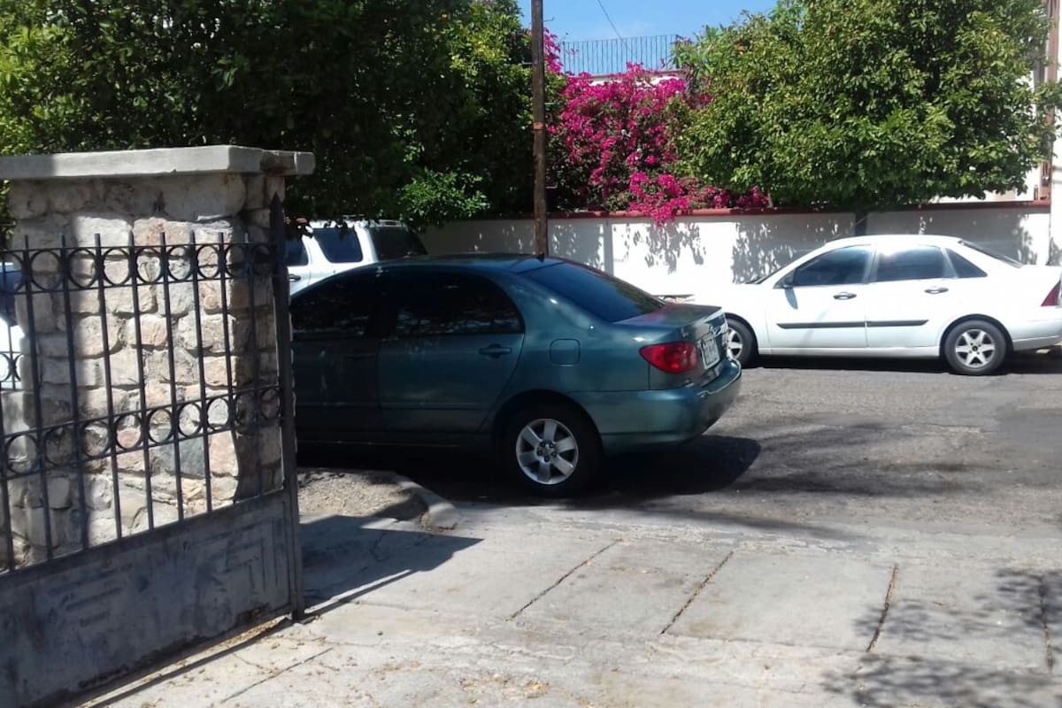 Vecinos más intolerantes: estacionamiento y mascotas generan conflictos en Hermosillo