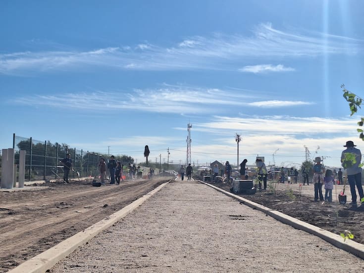 Ciudadanos transforman basurero clandestino en un parque por la Rivera Campestre
