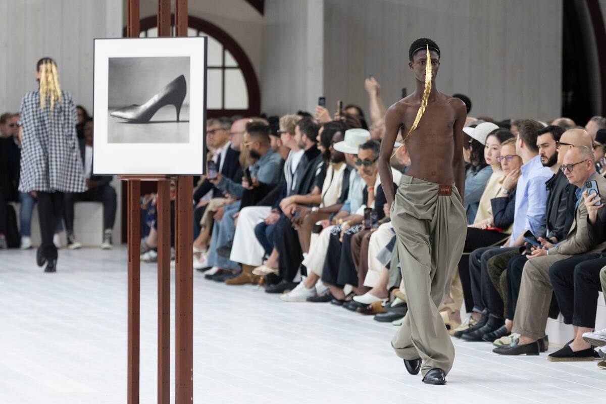 Loewe en la Semana de la Moda de París: Influencia de los Juegos Olímpicos y Elecciones Legislativas