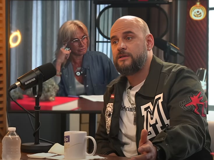 El Temach y Adela Micha protagonizan discusión tras señalarlo por promover violencia de género