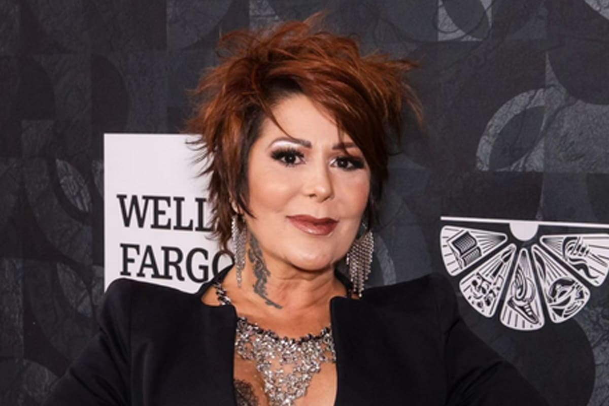 Alejandra Guzmán enfrenta a la prensa y defiende versión sobre caída en aeropuerto