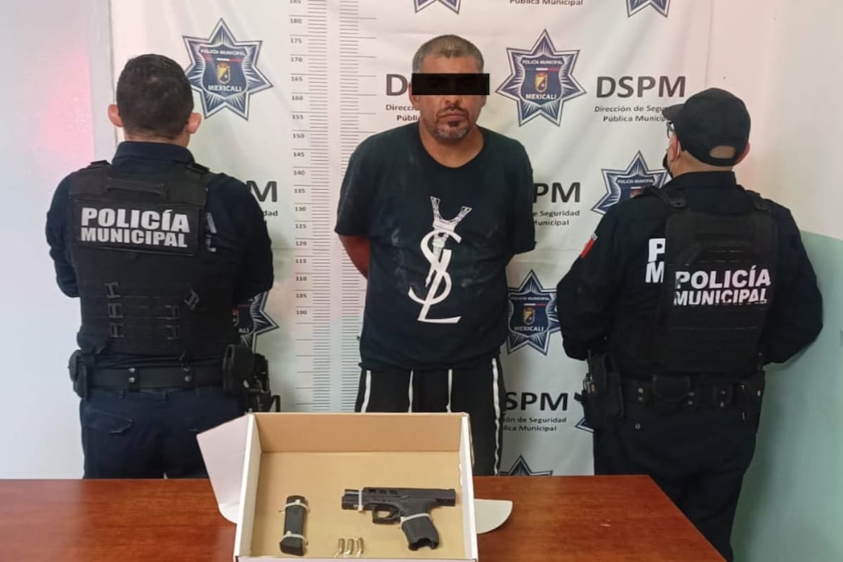 Gritos de auxilio de mujer agredida por su pareja alertan a vecinos y piden apoyo a la policía