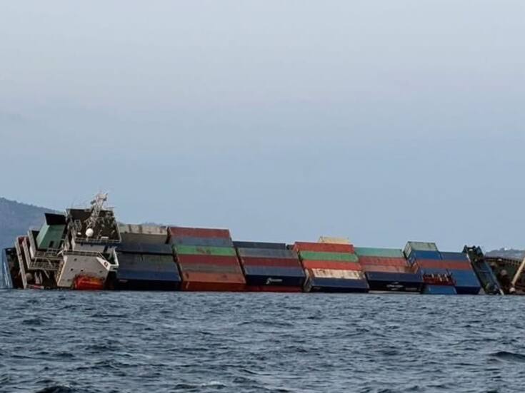 Un carguero con contenedores de materiales peligrosos se hunde frente a la costa de Tailandia y provoca una alerta ambiental por derrame de petróleo que amenaza ecosistemas y navegación en el sureste asiático