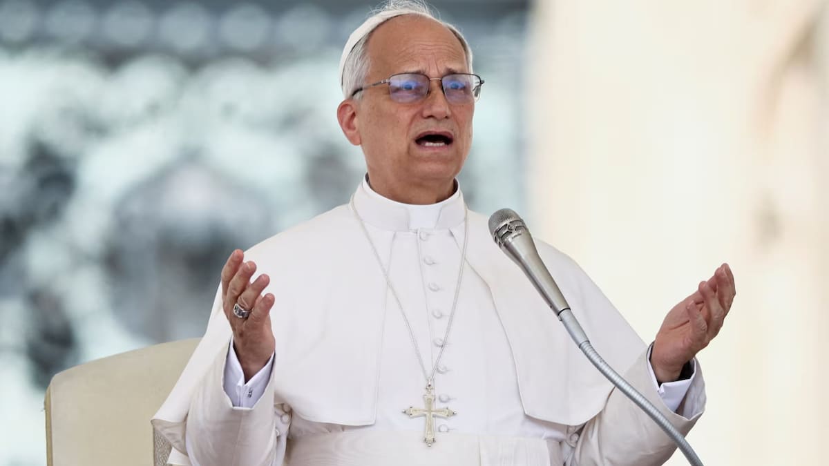 El Papa León XIV lanzó un llamado global a detener la guerra y priorizar el diálogo entre naciones. /Reuters