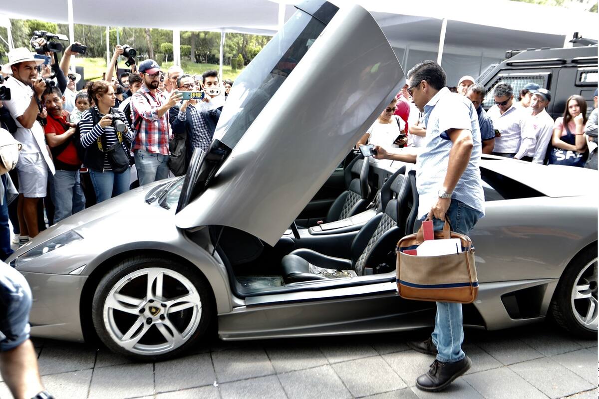 Obtienen más de 28 mdp en subasta de autos