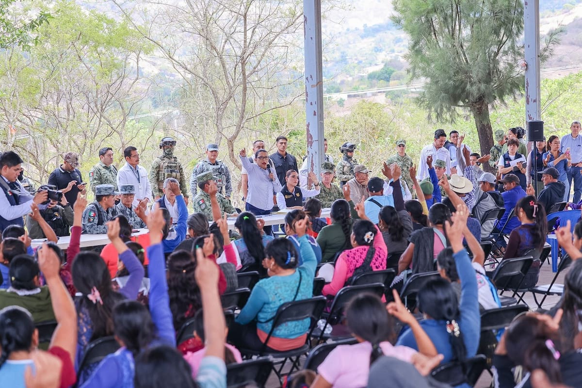 Familias desplazadas por violencia en Chilapa comienzan a regresar a sus comunidades con apoyo de la Guardia Nacional