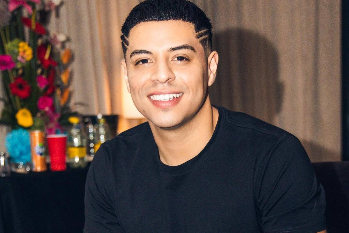 Eduin Caz publica primeras fotografías de sus vacaciones en Hawai