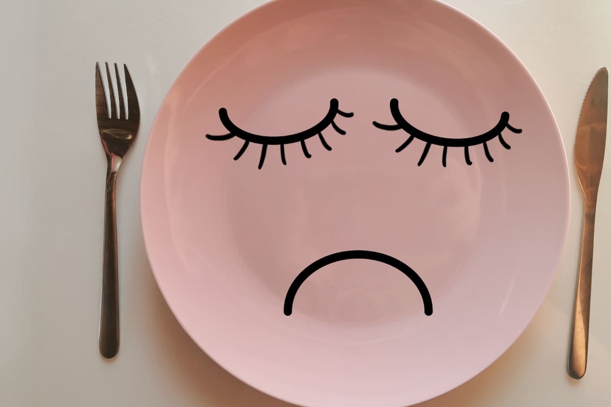 ¿Hambre real o emocional? Claves para entender por qué comemos sin tener apetito