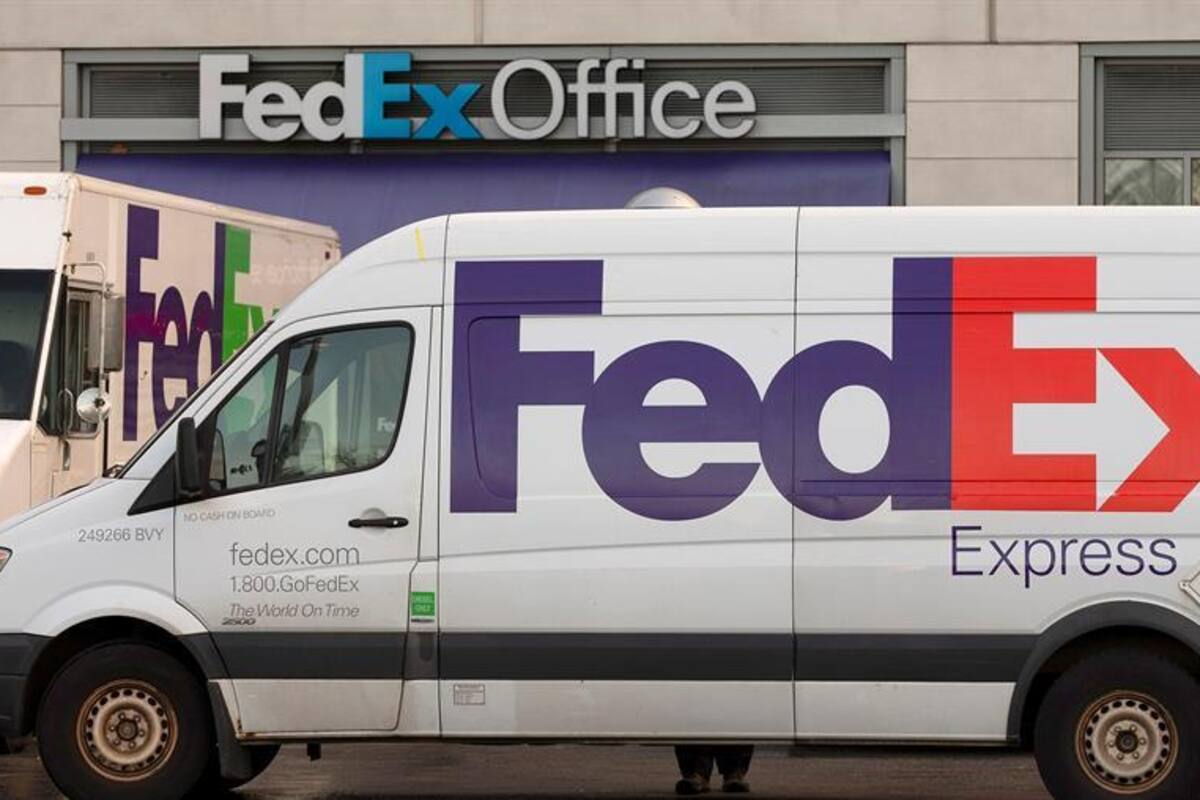 Amazon prohíbe a sus vendedores usar servicio de FedEx