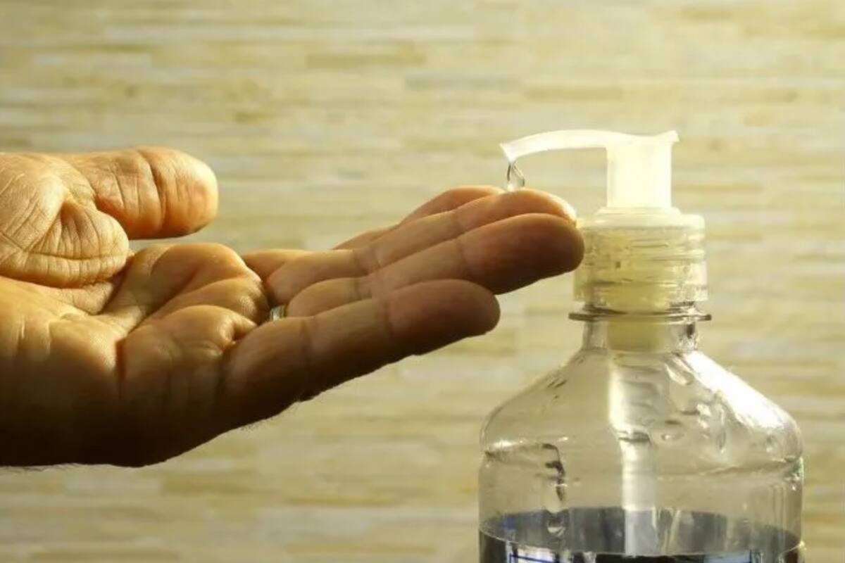 Industria tequilera donará 4 mil litros de gel antibacterial a autoridades de salud