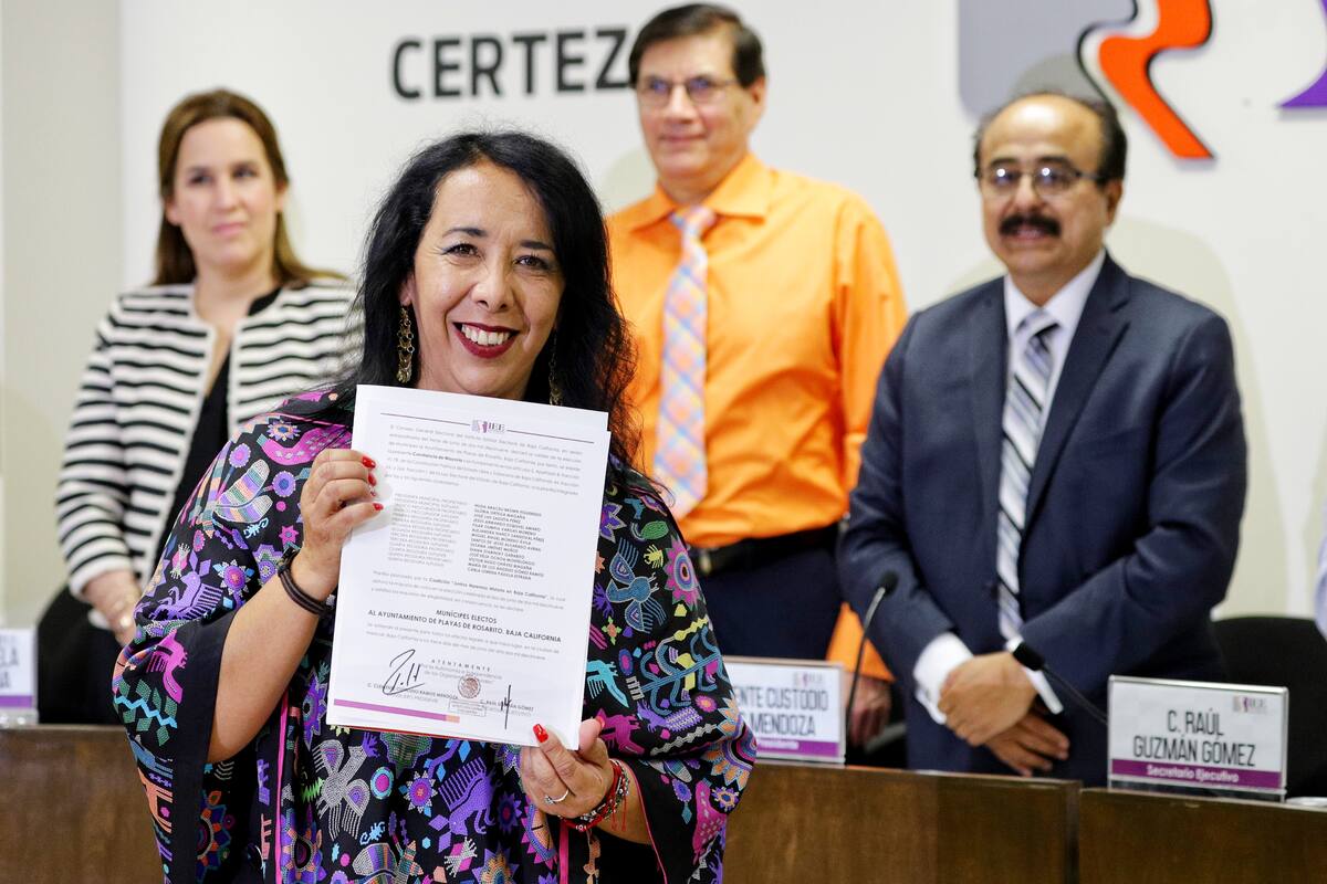 Entregan constancia a Araceli Brown como alcaldesa electa de Rosarito