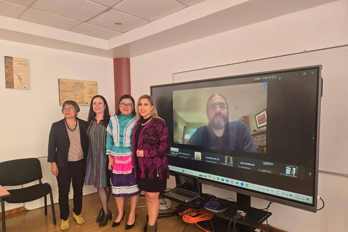 Inocencia Arellano Mijares se convierte en la primer Doctora en lingüística de origen O'dam