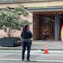Hombre de 63 años se prende fuego en edificio de Manhattan que alberga oficinas de Google y la NYPD; fue detenido y permanece hospitalizado