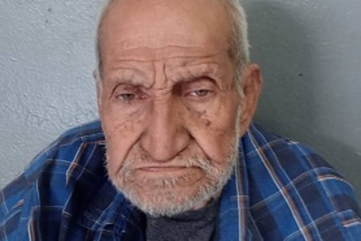 Adulto mayor protegido por Policía Municipal busca reunirse con su familia