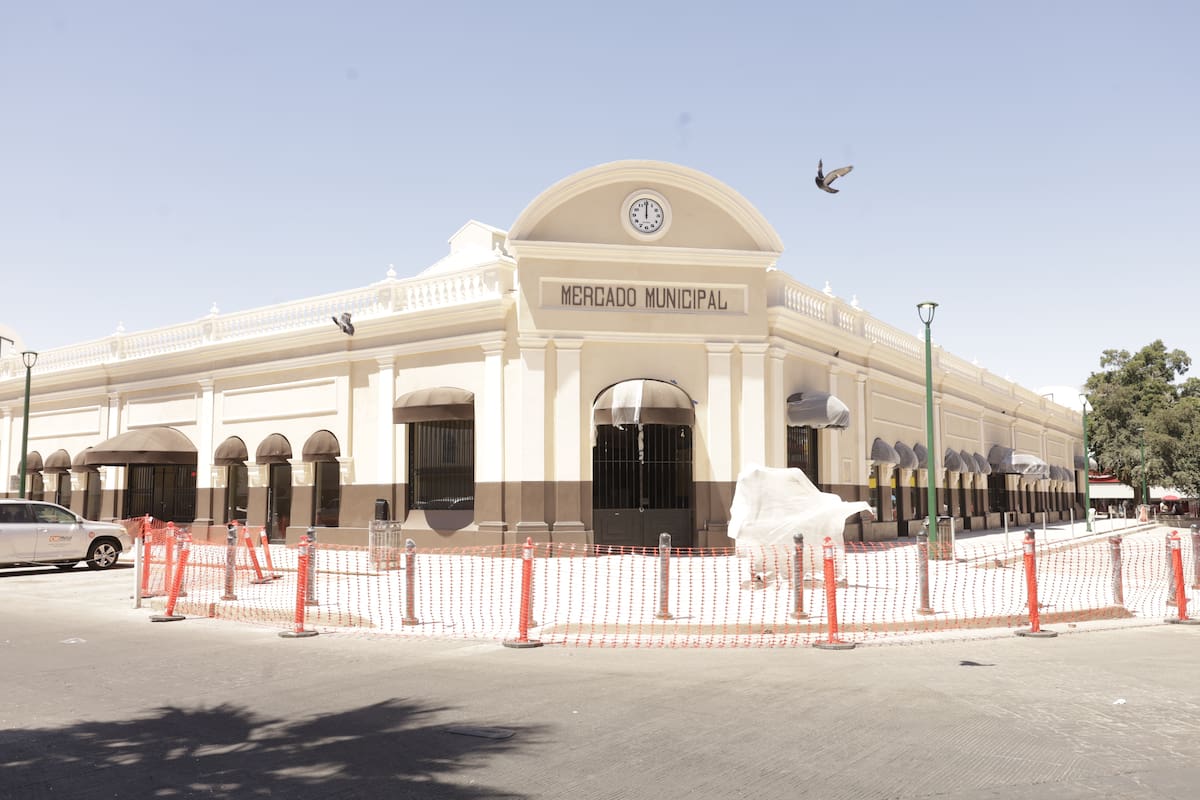 Alegra a locatarios recibir el Mercado Municipal de Hermosillo