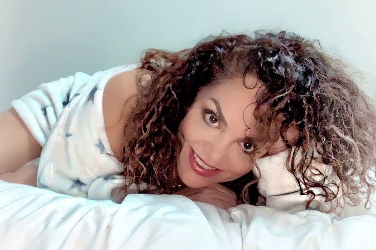 Candentes fotos de Tatiana luciendo espectacular en traje de baño, a sus 51 años de edad