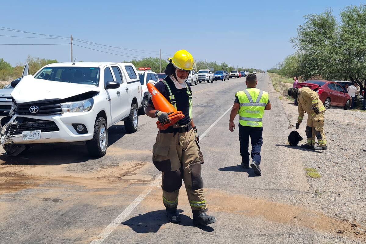 Aparatosos accidentes en carretera Hermosillo-Kino dejan a 10 heridos