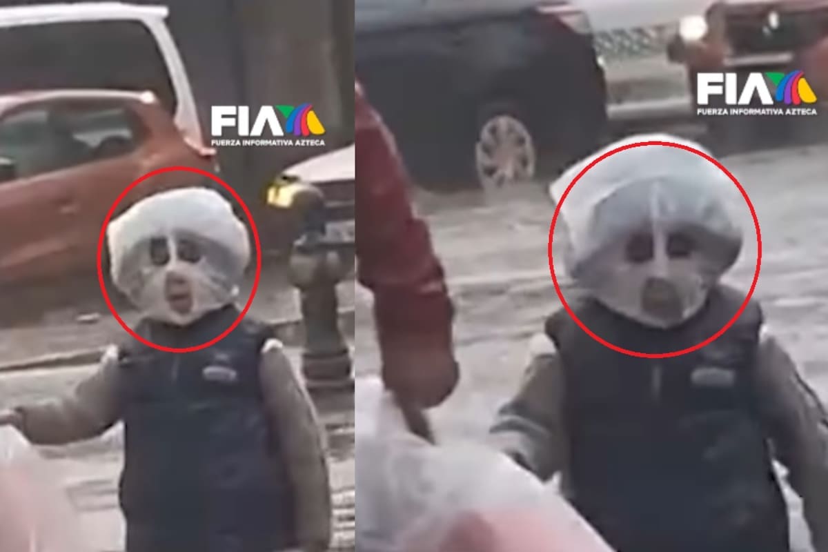 “Parece El Santo”: Hombre se vuelve viral por cubrir completamente a su hijo con una bolsa de basura como si fuera un fantasma, y la criatura se vuelve viral
