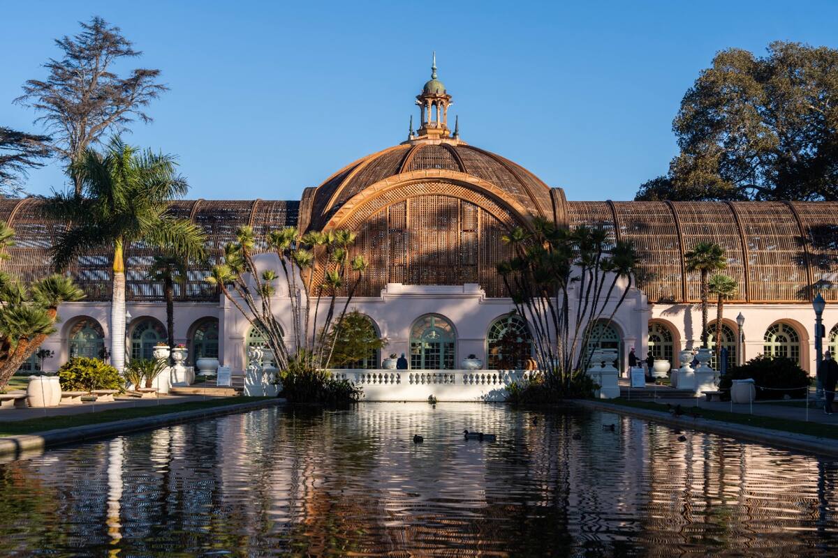 Reabre edificio botánico histórico en parque Balboa
