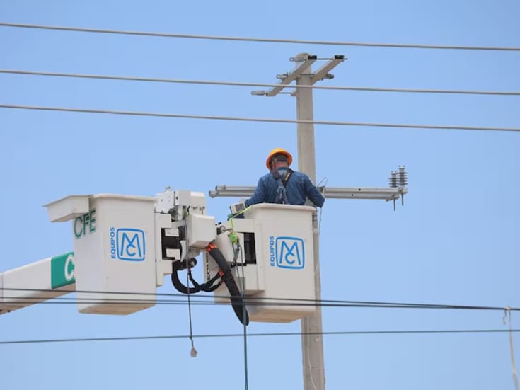 Hombre pierde la vida tras recibir descarga eléctrica en subestación de la CFE
