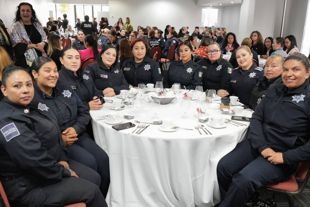 Festeja titular de Sspcm a las madres