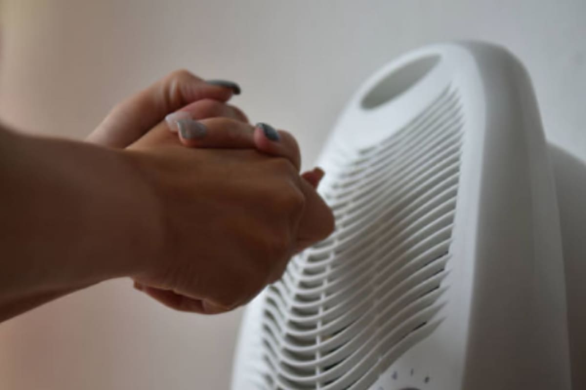 Traer las manos frías todo el tiempo: ¿qué significa y qué lo causa?